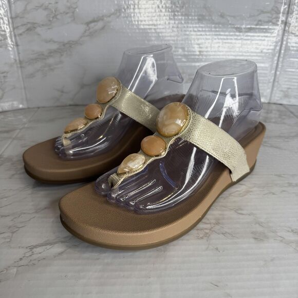 aetrex Elyse Size 10 Gold Wedge Toe Post Jeweled Comfort Platform Sandals - Picture 1 of 11